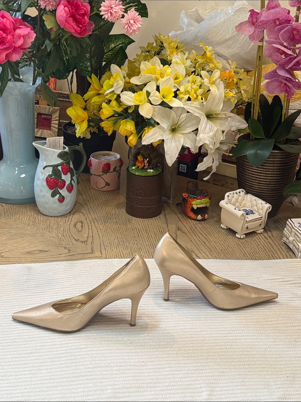 Jessica Simpson Metallic Champagne Pointed Toe Pumps